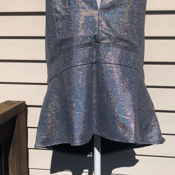 Express Halter in Silver - Picture 4 of 17